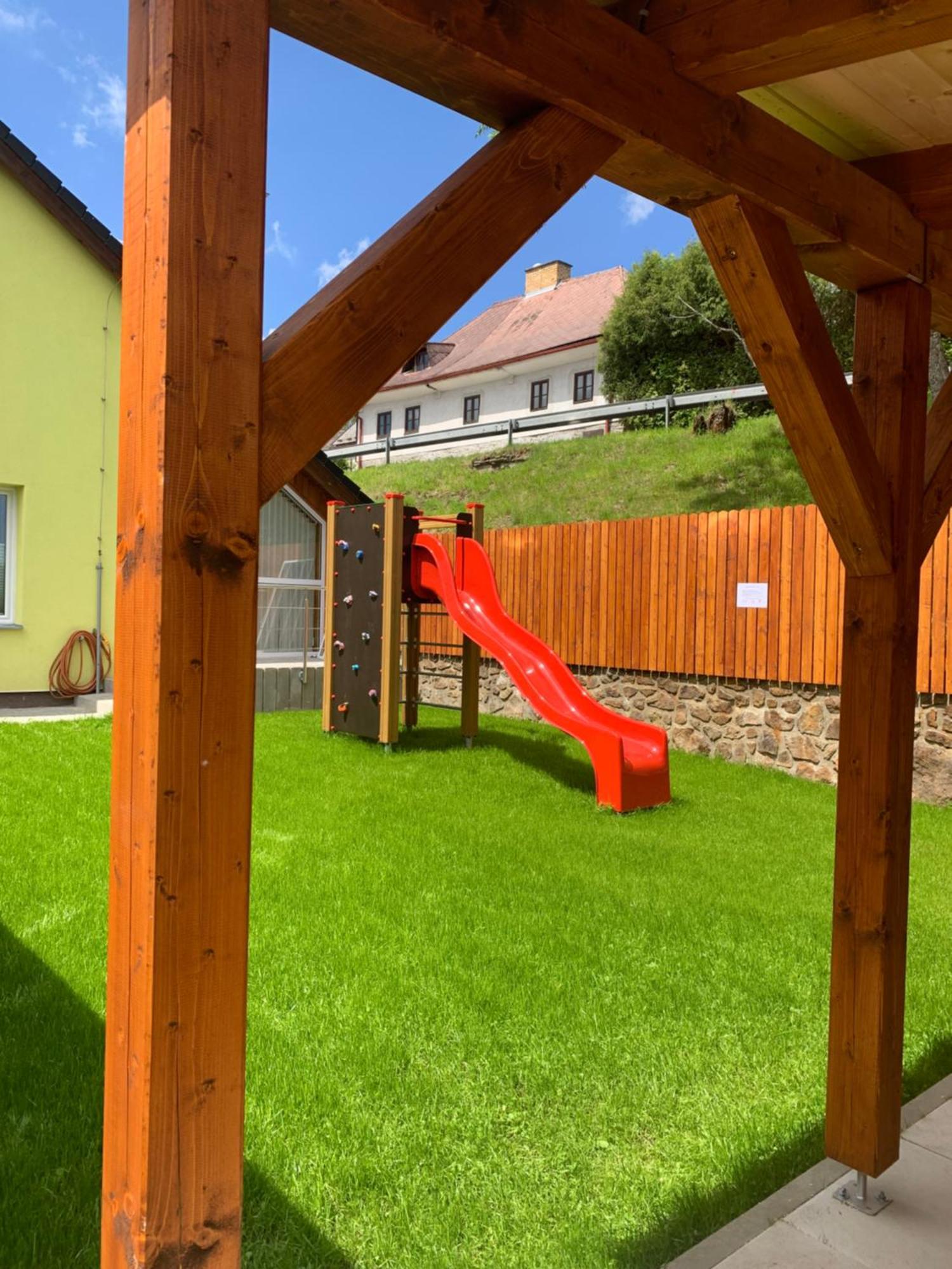 Penzion Pod Peci Lenora Exterior foto